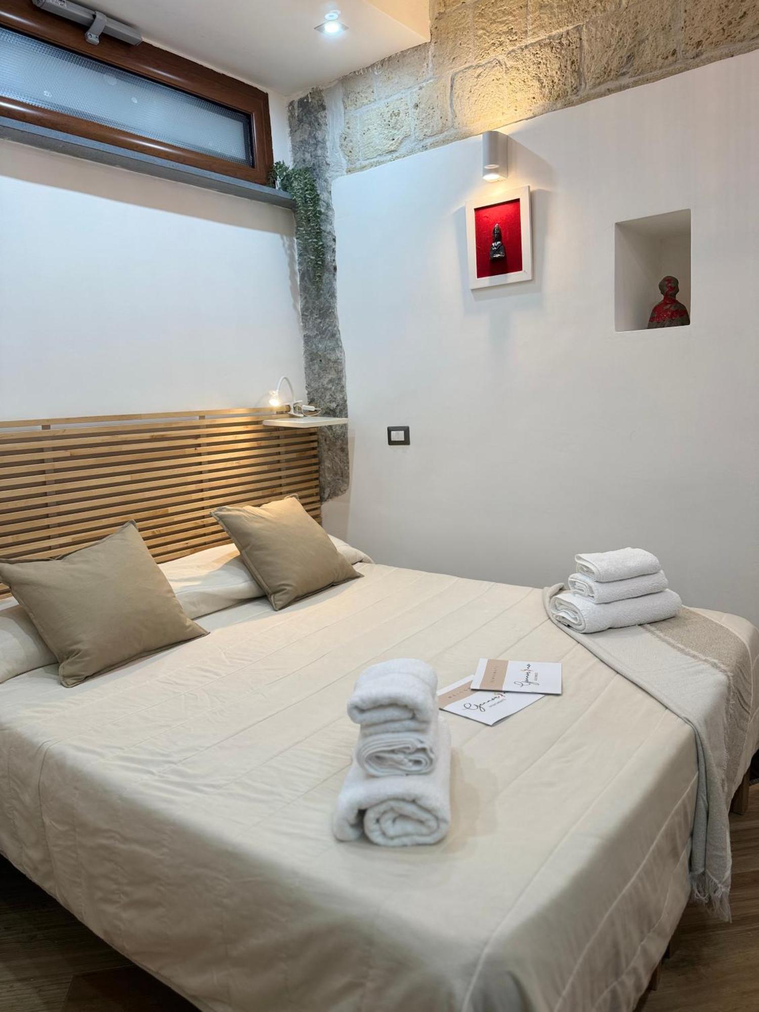 Casa Gennarino Apartment เนเปิลส์ ภายนอก รูปภาพ