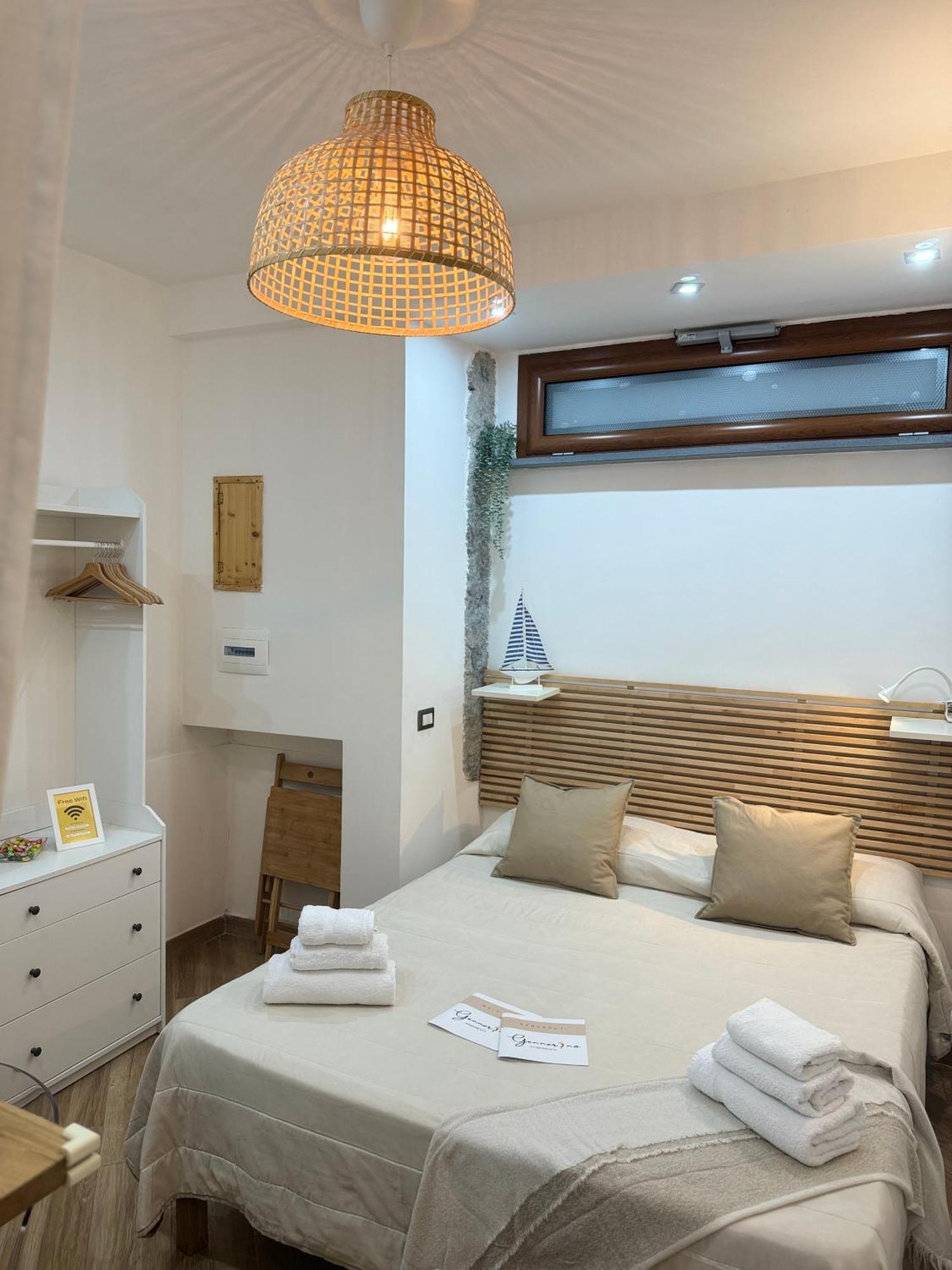 Casa Gennarino Apartment เนเปิลส์ ภายนอก รูปภาพ